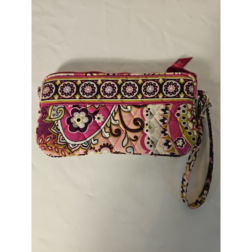 Vera Bradley Very Berry Paisley Zip Closure Quilted Clutch Wristlet Pouch Wallet